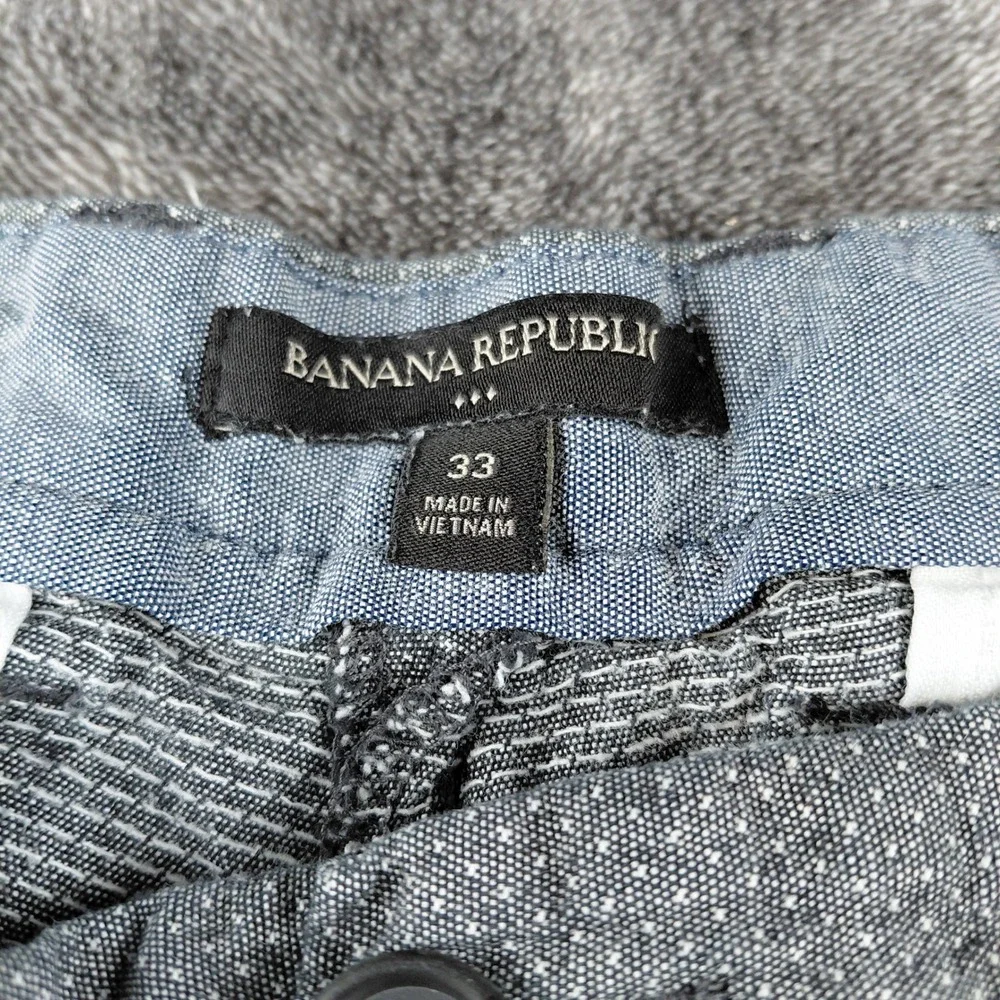 Banana Republic Mens Grey Cotton Micro Dot Chino Shorts Size 33 Regular‎ Fit